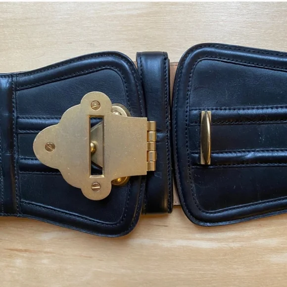 Tracy Reese adjustable waist belt. - Picture 3 of 5